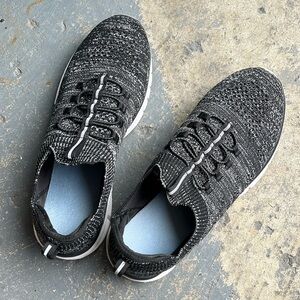Sneaker size 8